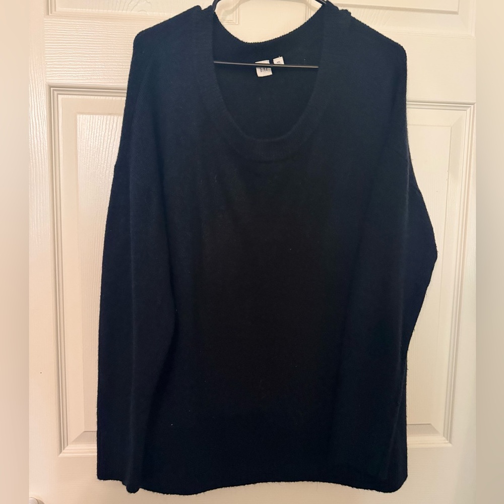XXL- Black Sweater